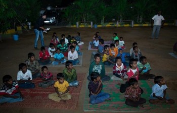 Samantha Celebrates Diwali at Pratyusha Foundation  - 22 of 33