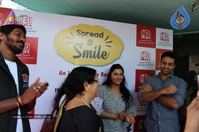 Spread a Smile 2017 Photos - 17 of 29