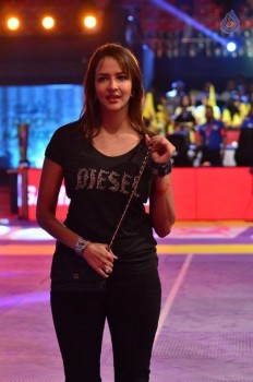 Telugu Titans Vs Bengal Warriors Kabaddi Match Photos - 40 of 78