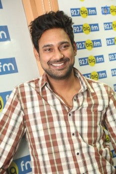 Varun Sandesh and Vithika Sheru at Big FM - 3 of 42