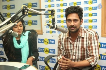 Varun Sandesh and Vithika Sheru at Big FM - 24 of 42