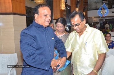 Vasu Vikram Daughter Sandhiya Wedding Reception Stills - 29 of 32