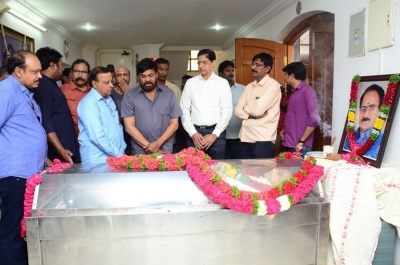 Vijaya Bapineedu Condolences Photos - 14 of 42