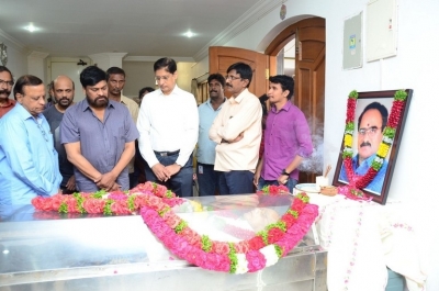 Vijaya Bapineedu Condolences Photos - 21 of 42