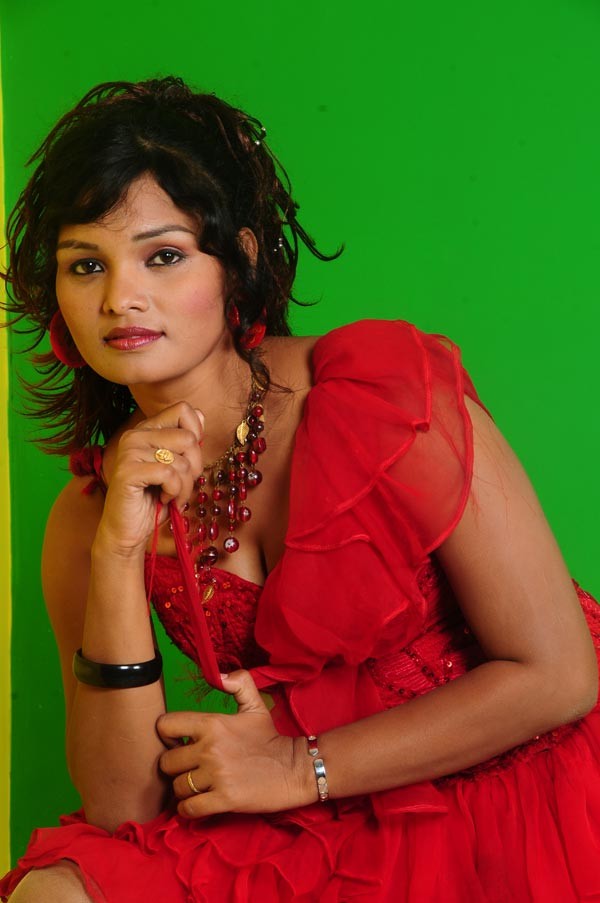 Sneha Upcoming Actress Spicy Stills - 51 / 127 photos