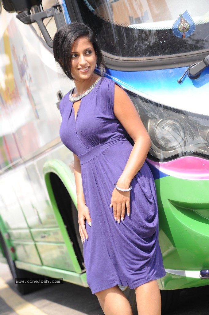 Aashika Hot Photos - 39 / 63 photos