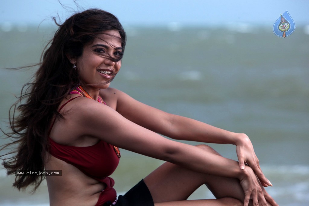 Adonica New Spicy Stills - 37 / 84 photos