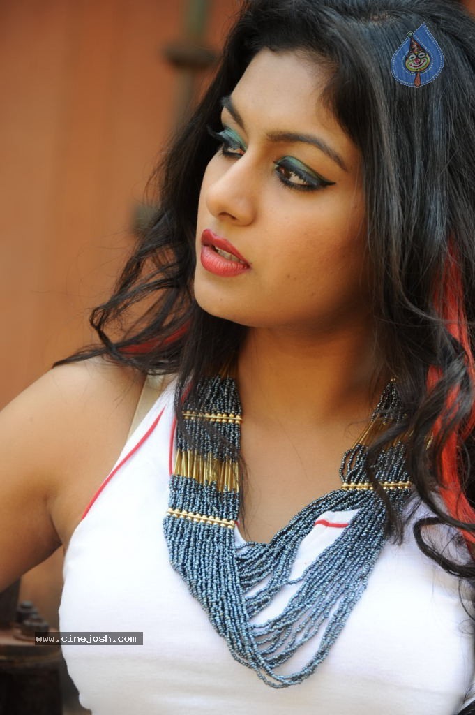 Akshida Hot Photos - 55 / 103 photos