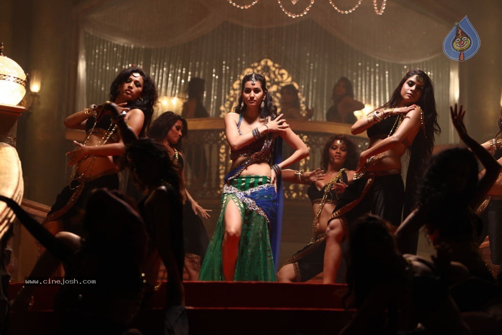 Anjali Lavania Spicy Gallery - 2 / 85 photos