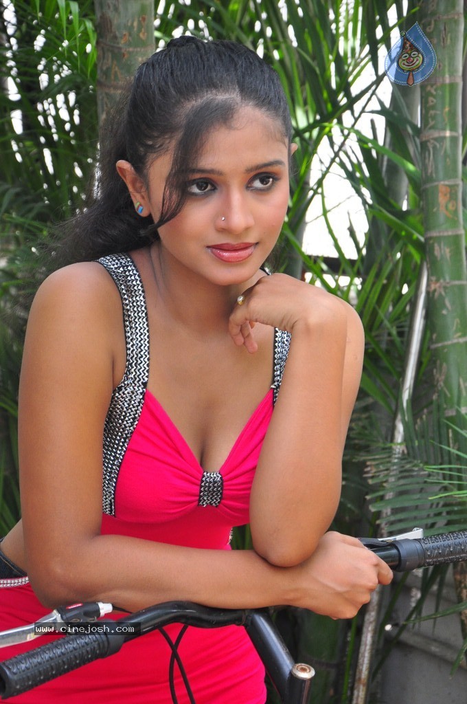Anu Sri Spicy Stills - 29 / 75 photos