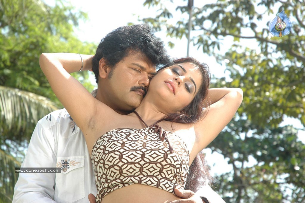 Arakkonam Tamil Movie Hot Stills - 21 / 28 photos