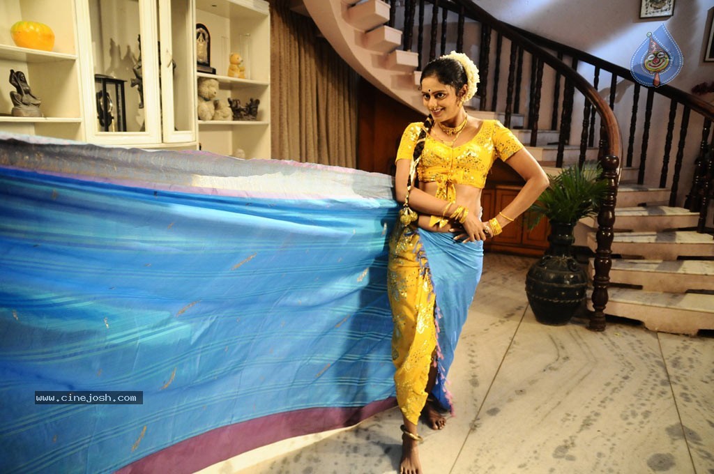 Arakkonam Tamil Movie Hot Stills - 23 / 28 photos