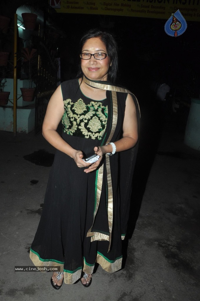 Arya Surya Tamil Movie Hot Stills - 58 / 85 photos