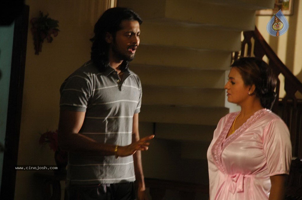 Asaivam Tamil Movie Spicy Stills - 36 / 44 photos