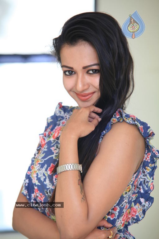 Catherine Tresa Hot Stills  - 43 / 43 photos