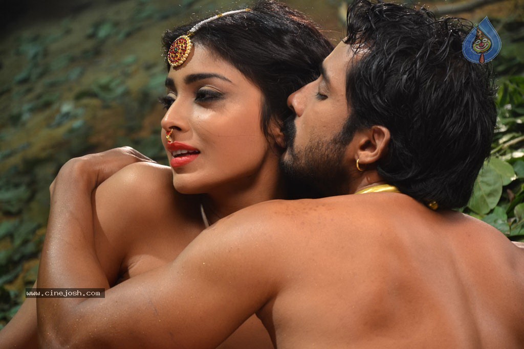 Chandra Movie Spicy Stills - 10 / 12 photos
