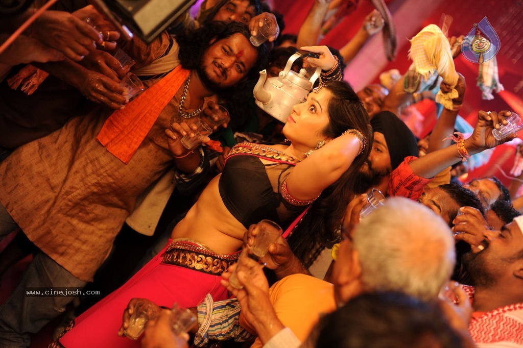 Charmi New Hot Stills - 21 / 48 photos