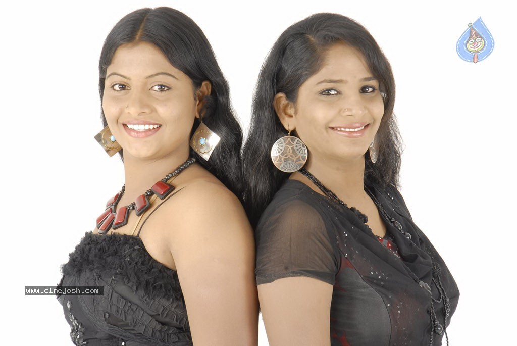 Ganja Koottam Tamil Movie Hot Stills - 6 / 69 photos