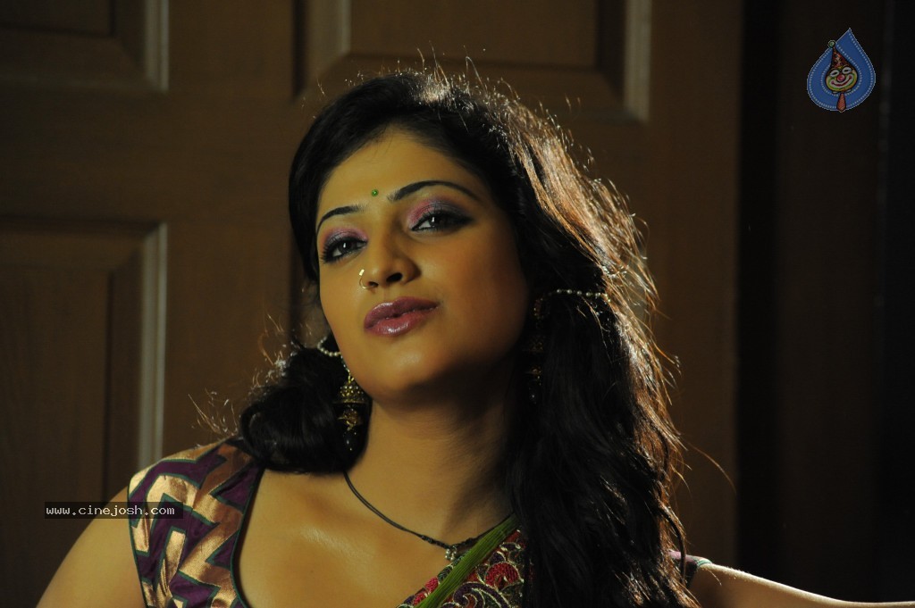 Haripriya Hot Photos - 56 / 60 photos