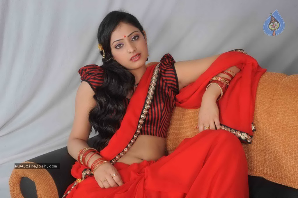 Haripriya Spicy Stills - 10 / 43 photos