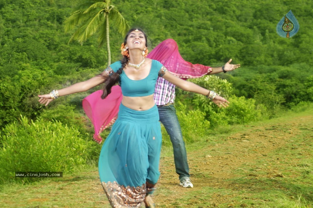 Hayi Hayigaa Movie Hot Stills - 44 / 50 photos