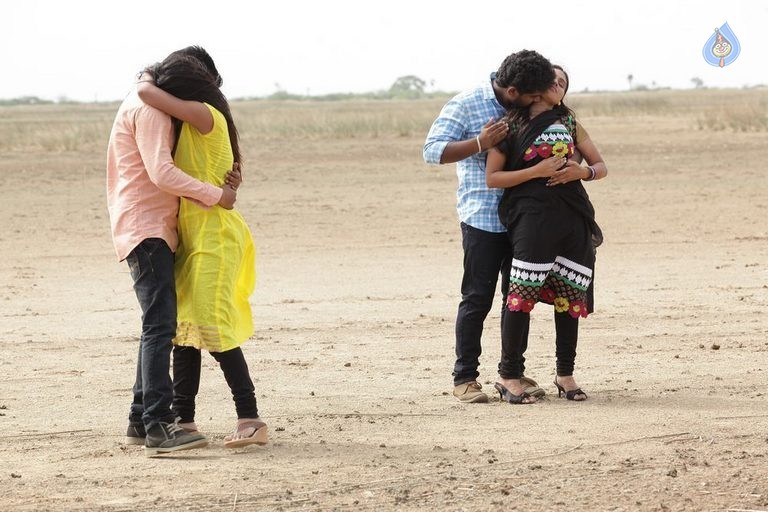 Ippatlo Ramudila Seethala Evaruntaarandi Babu Photos - 33 / 35 photos