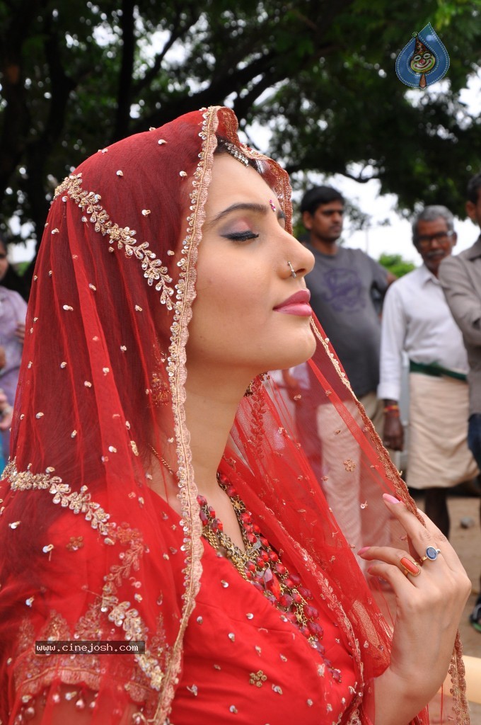 Ishta Sakhi Movie Spicy Stills - 8 / 31 photos