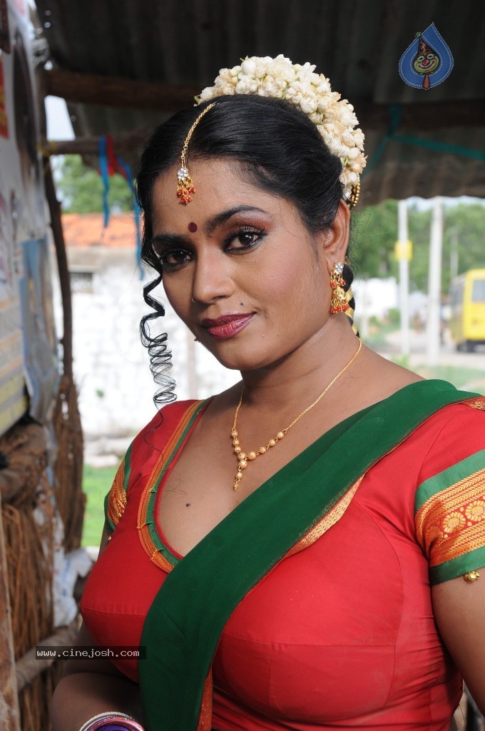 Jayavani Spicy Stills - 31 / 50 photos