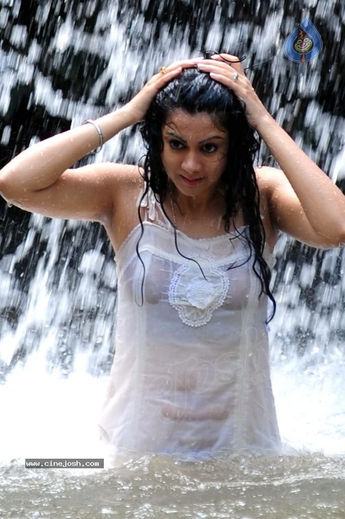 Kamna Jethmalani Hot Pics - 29 / 62 photos