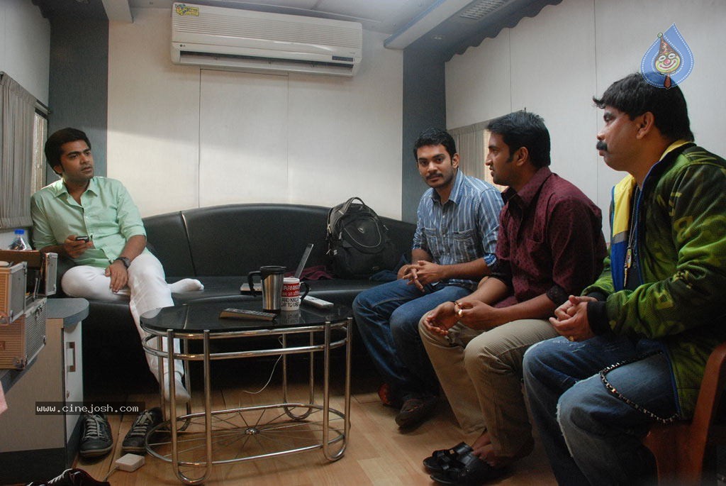 Kanna Laddu Thinna Aasaiya Tamil Movie Hot Stills - 47 / 89 photos