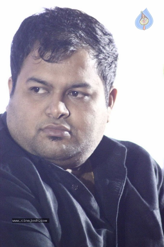 Kanna Laddu Thinna Aasaiya Tamil Movie Hot Stills - 74 / 89 photos