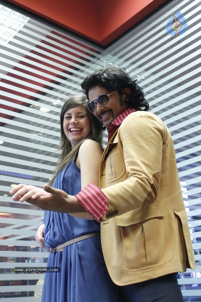 Karuppampatti Tamil Movie Hot Stills - 29 / 34 photos