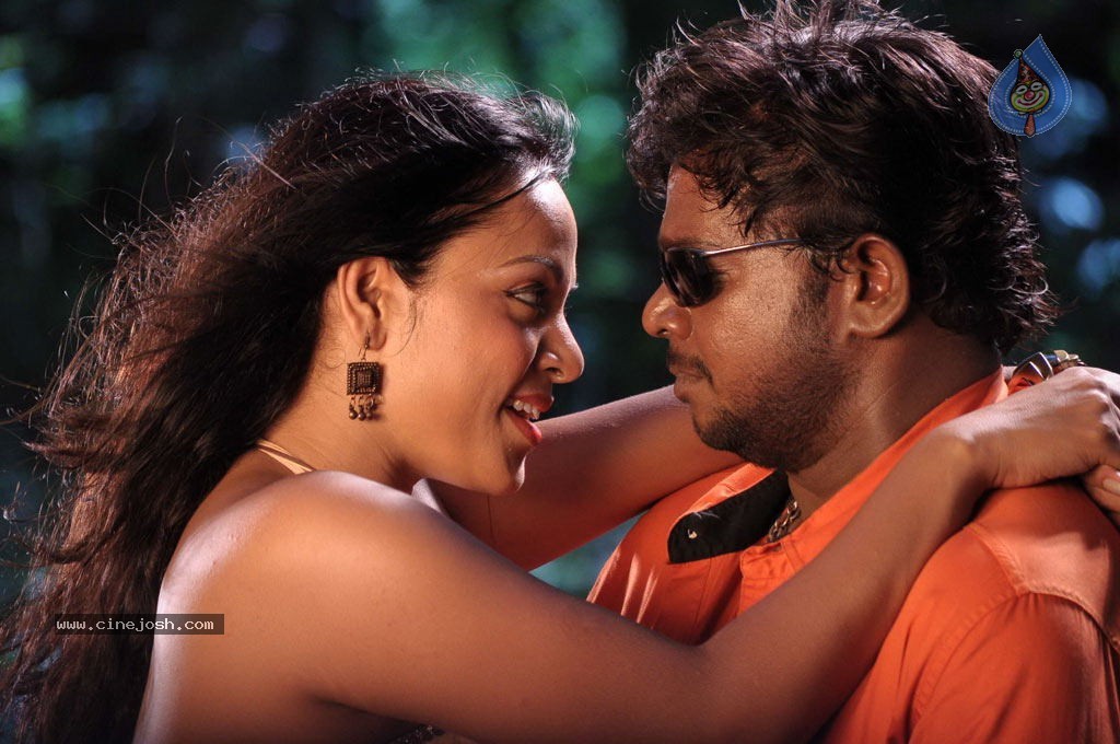 Kasi Kuppam Tamil Movie Hot Stills - 44 / 101 photos