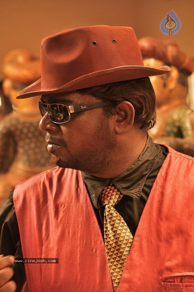 Kasi Kuppam Tamil Movie Hot Stills - 46 / 101 photos