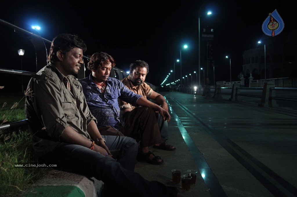 Kasi Kuppam Tamil Movie Hot Stills - 64 / 101 photos