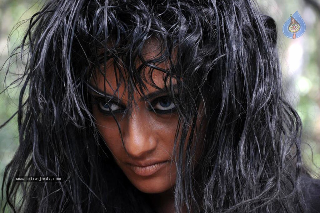 Kattu Puli Tamil Movie Spicy Stills - 40 / 49 photos