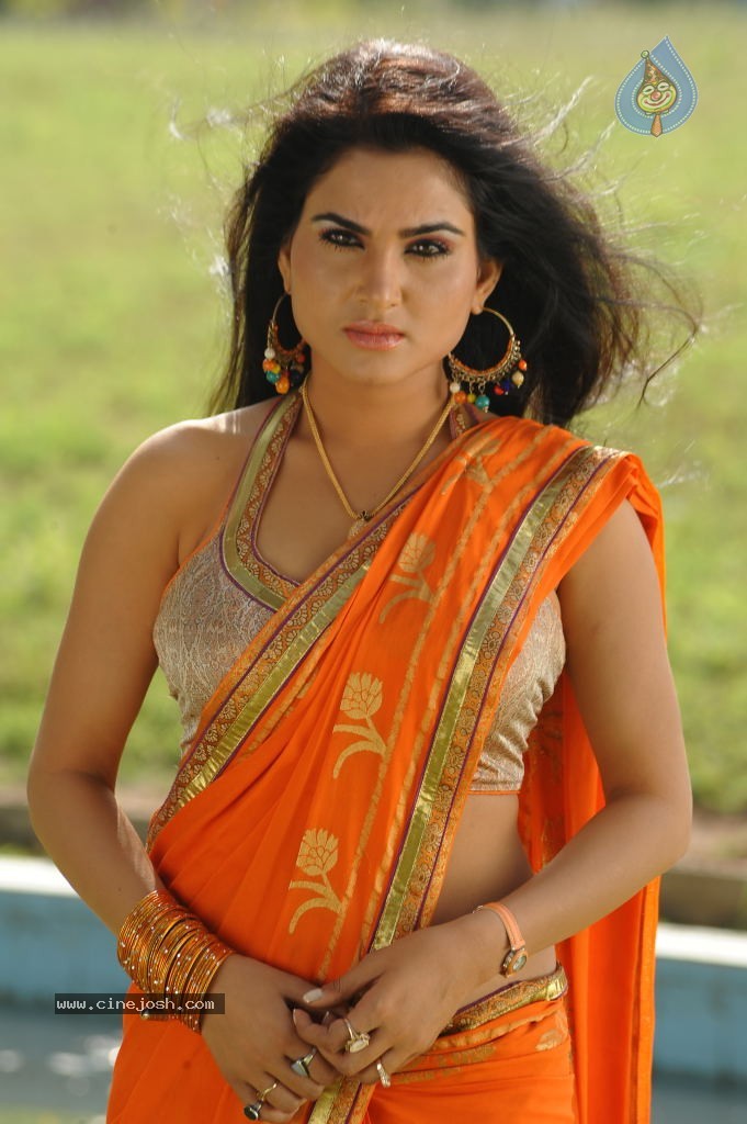 Kavya Singh Hot Photos - 9 / 57 photos