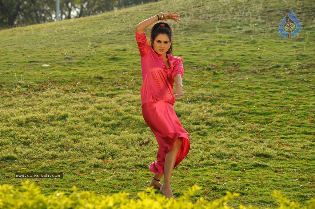 Kavya Singh New Hot Gallery - 3 / 100 photos