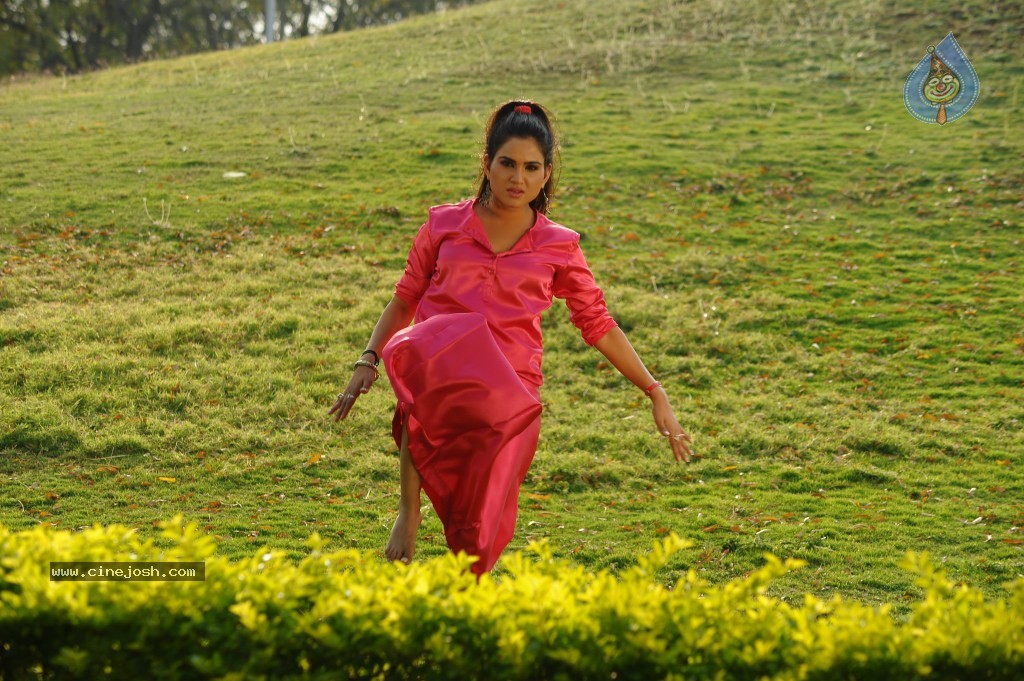 Kavya Singh New Hot Gallery - 77 / 100 photos