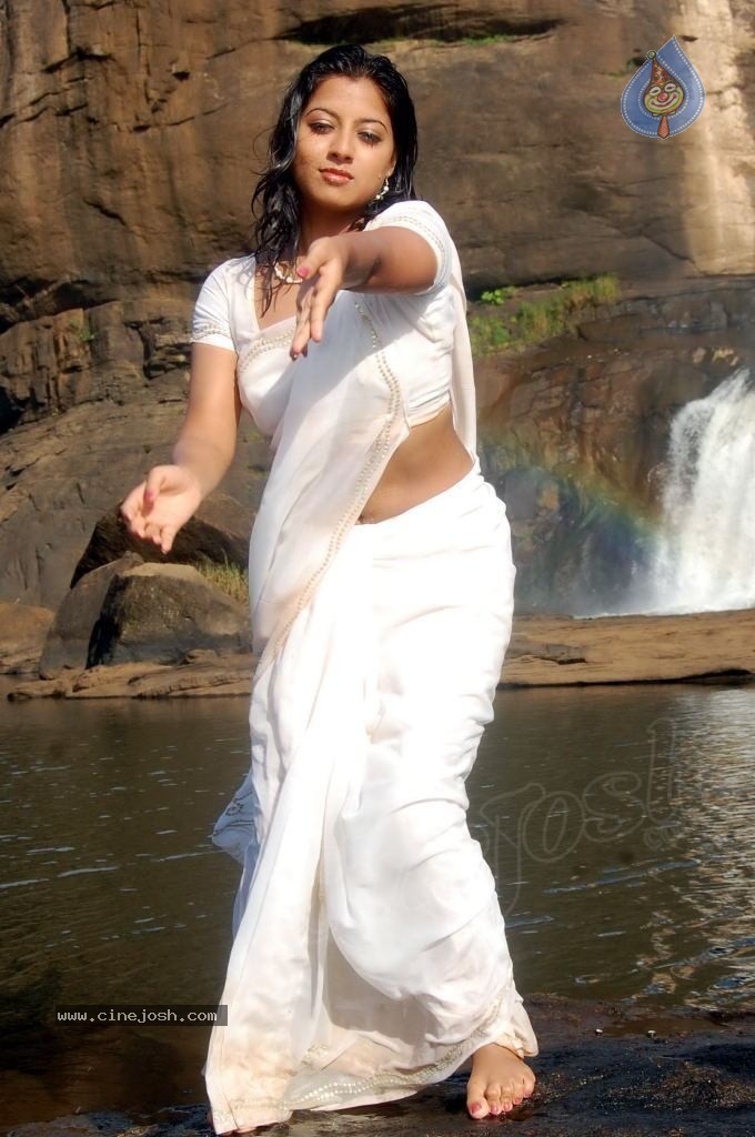 Keerthi Chawla Spicy Stills - 127 / 150 photos