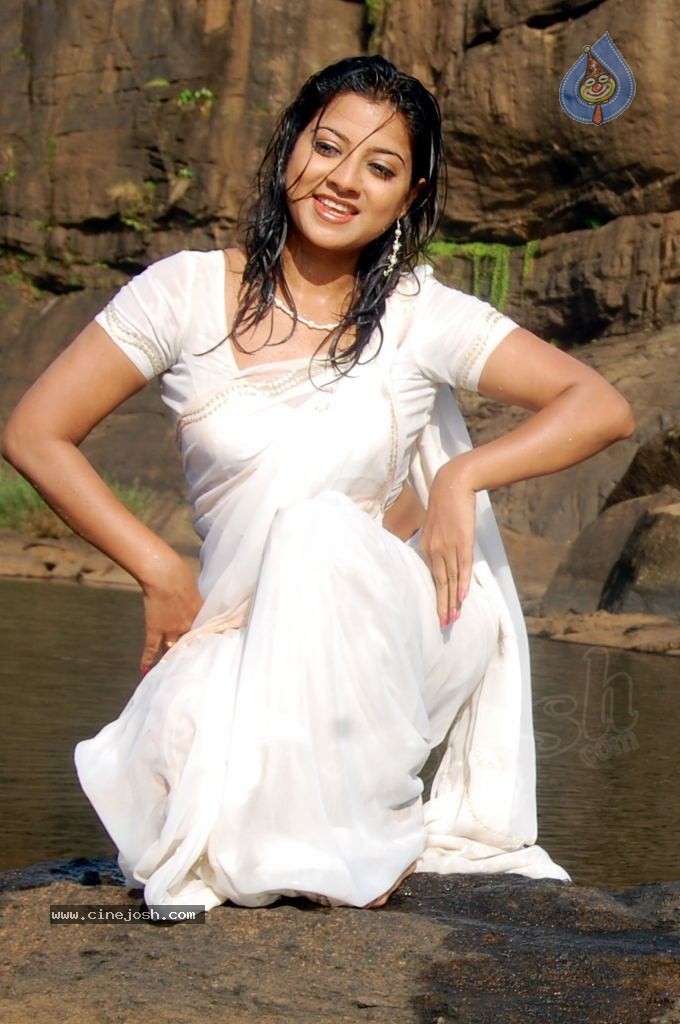 Keerthi Chawla Spicy Stills - 130 / 150 photos