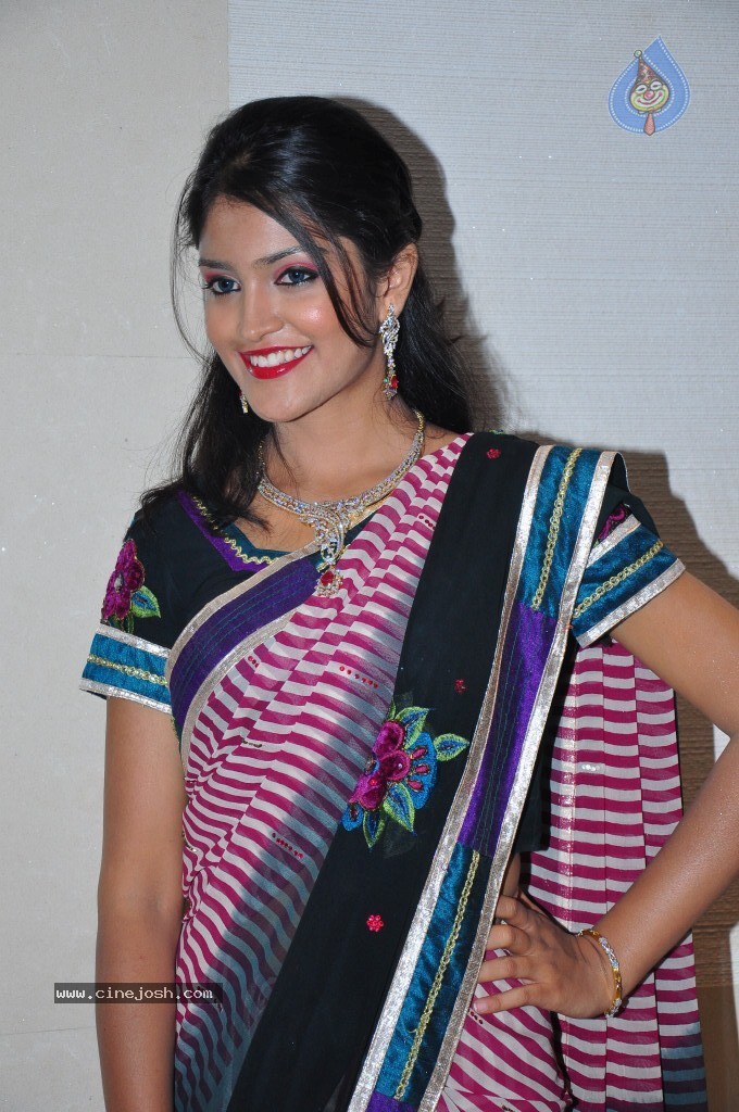 Krupali Hot Stills - 3 / 57 photos