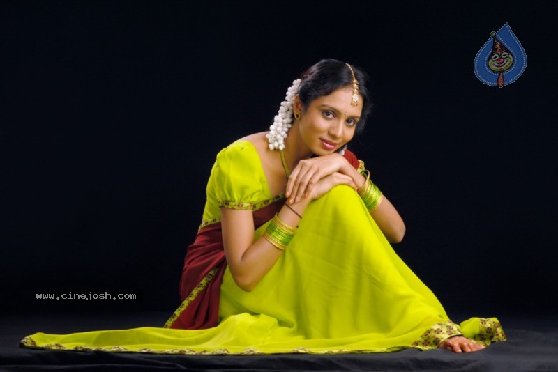 Lakshmi Chandrika Spicy Pics - 57 / 134 photos