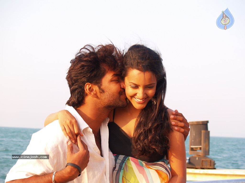 Live Movie Hot Stills - 16 / 132 photos