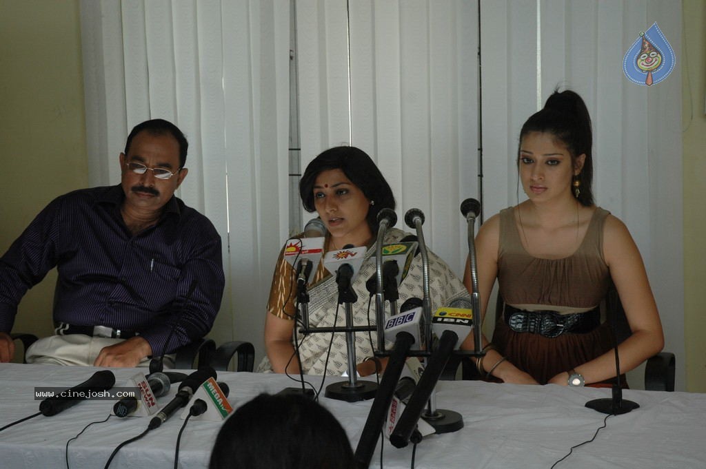 Live Movie Hot Stills - 58 / 132 photos