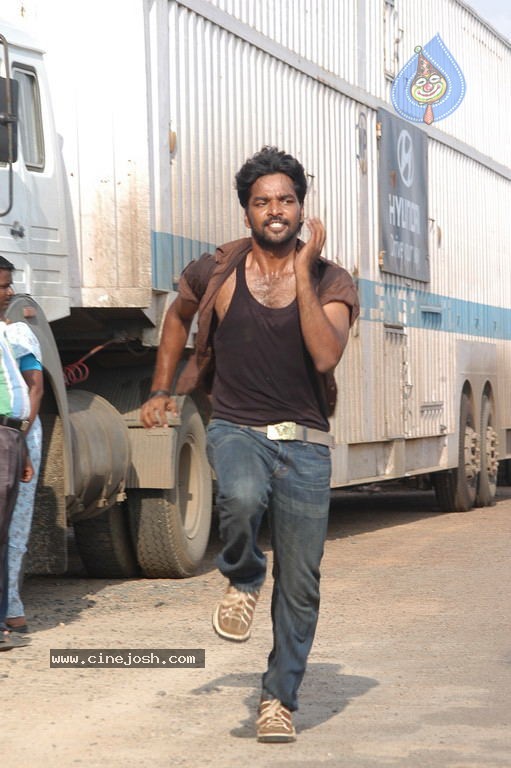 Live Movie Hot Stills - 104 / 132 photos