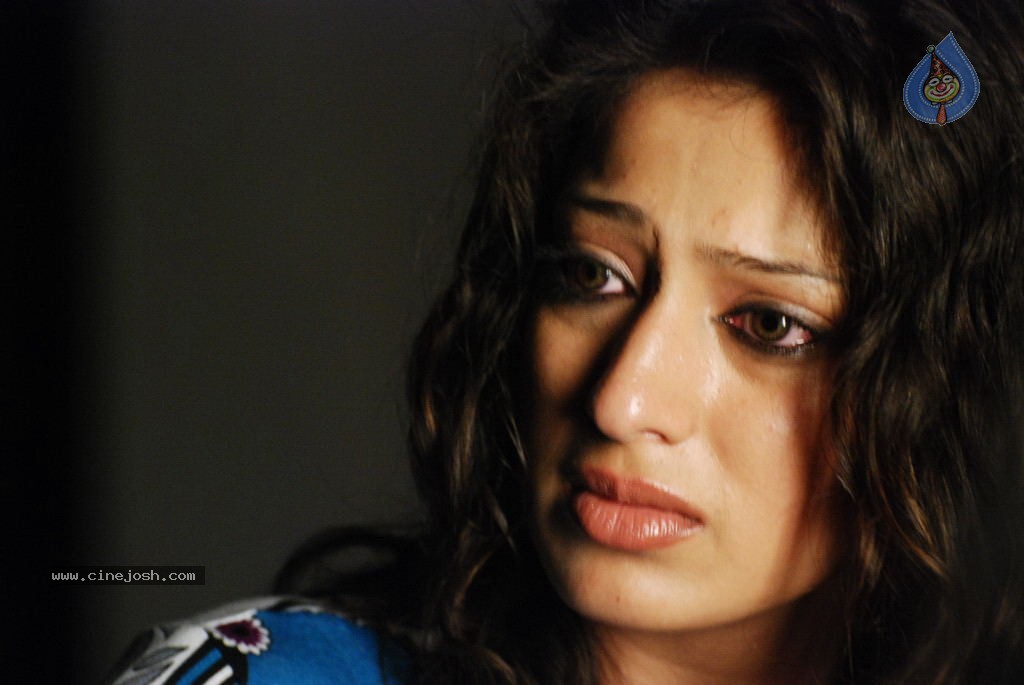 Live Movie Hot Stills - 123 / 132 photos