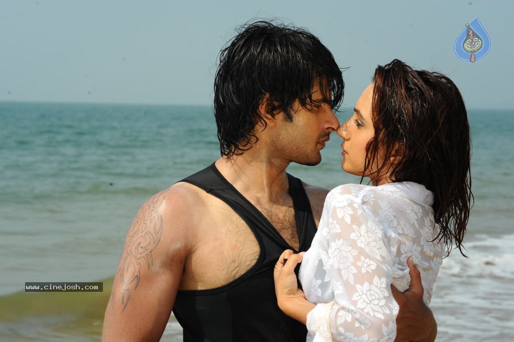 Love Touch Spicy Stills n Walls - 28 / 60 photos