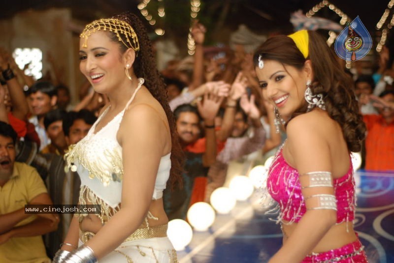 Madhu Sharma Spicy Stills In Wall Poster Movie - 74 / 78 photos