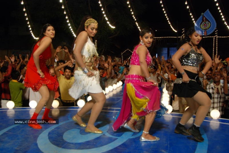 Madhu Sharma Spicy Stills In Wall Poster Movie - 76 / 78 photos